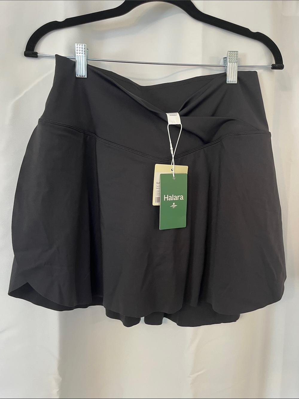 HALARA Black Athletic Skort with Crossover Waist